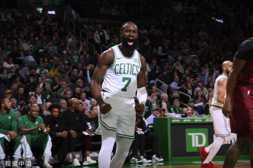 他屡屡以精 他屡屡以精